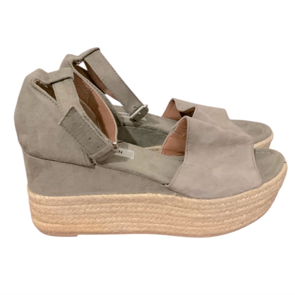 Steve Madden Suede Apolo Espadrille Platform Wedge
Sandals in Taupe Grey Sz 7.5 - Picture 2 of 8